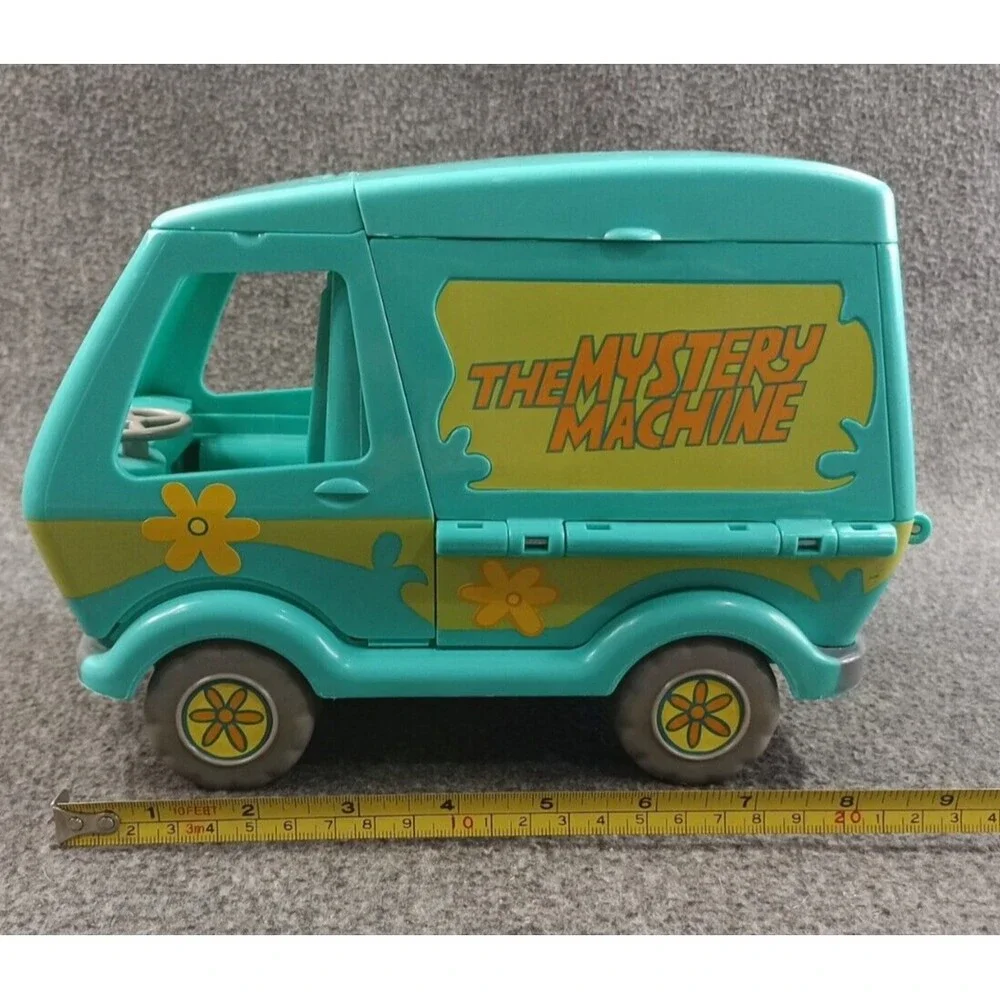 Hanna Barbera Scooby Doo The Mystery Machine Van Unfolds by Character Options
